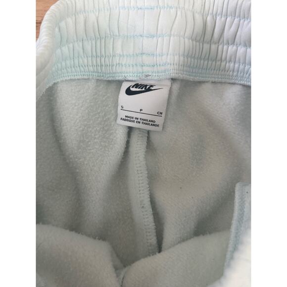 (S) $70 Nike Phoenix Fleece oversized high waist sweatpants in light blue - Picture 8 of 9